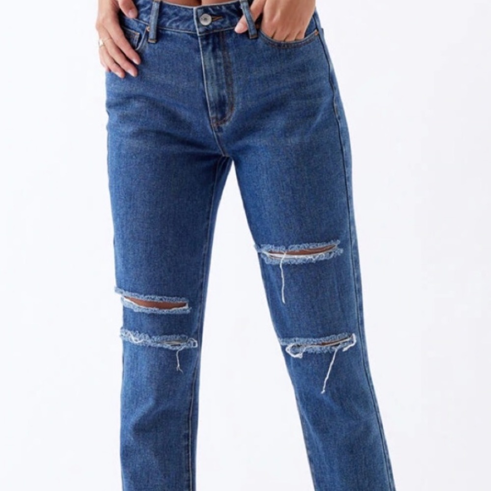 Mom Jeans ripped